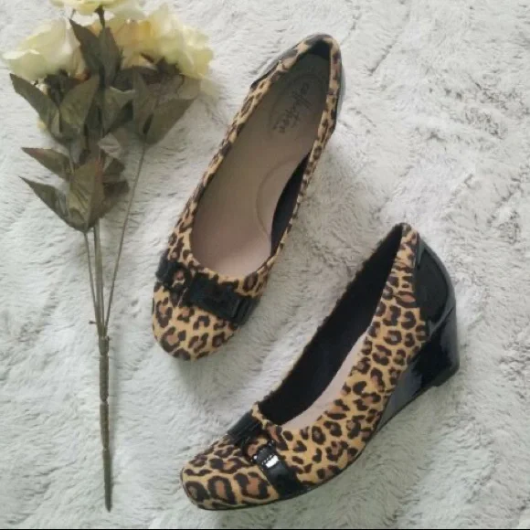 New clarks women Flores Tulip Wedge Pump - Picture 14 of 16